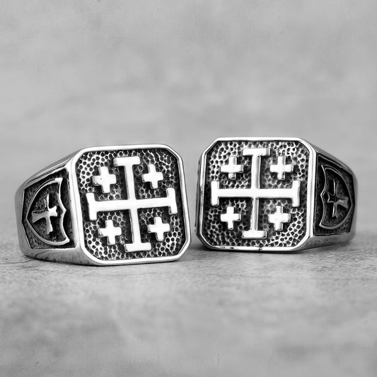 DEUS VULT.